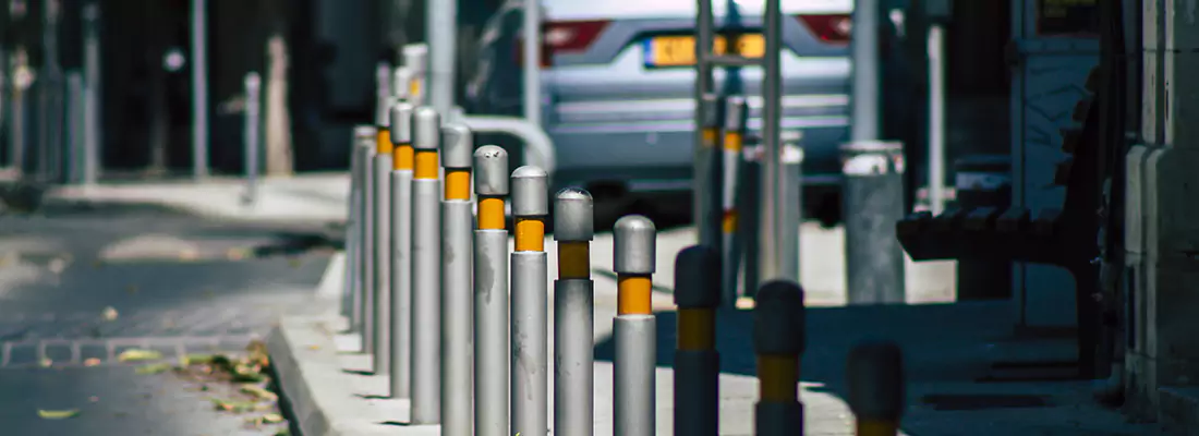 Safe and Convenient Retractable Barrier Column Systems for Properties in Bayonet Point, FL